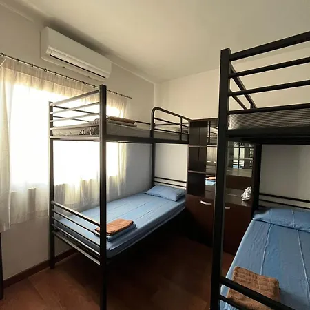 Albergue Jopa Sorority Girls Only Flat
