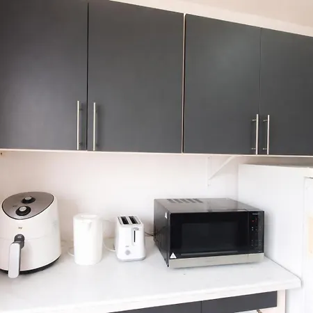 Albergue Jopa Sorority Girls Only Flat Is-Swieqi